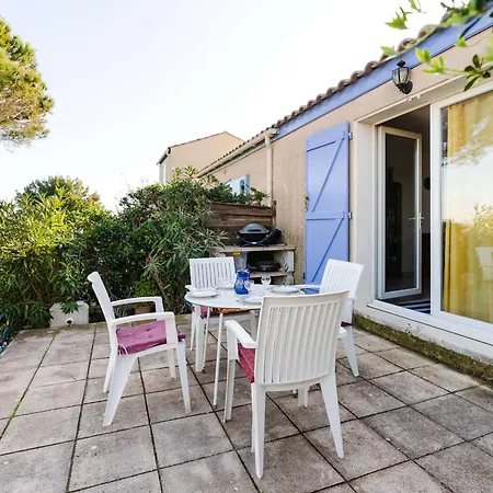 Villa 3 Pièces Avec Grand Jardin, Piscine Collective, Vue - Fr-1-409-277 Fleury (Aude)