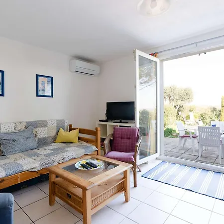 Villa 3 Pièces Avec Grand Jardin, Piscine Collective, Vue - Fr-1-409-277 Fleury (Aude)