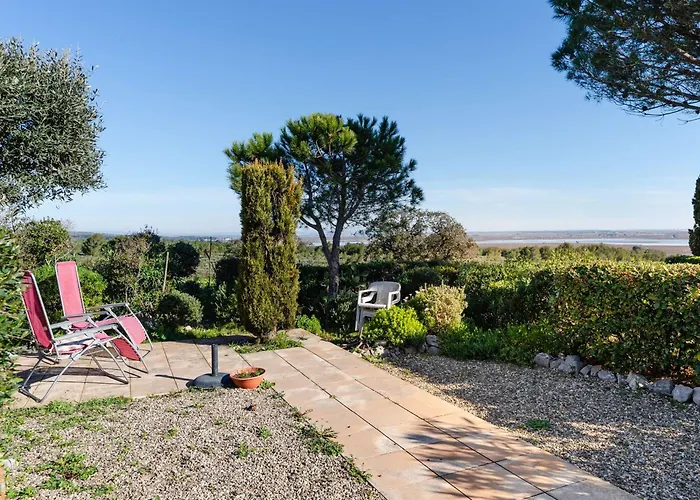 Villa 3 Pieces Avec Grand Jardin, Piscine Collective, Vue - Fr-1-409-277